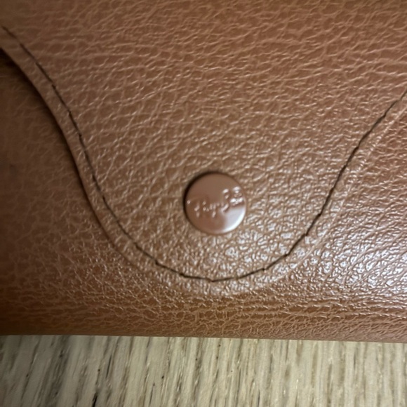 Ray-Ban Brown Leather Sunglasses Case - Picture 5 of 7